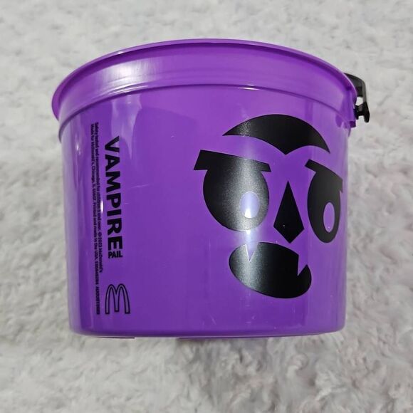 McDonalds Vampire Halloween Bucket 2023 - Picture 3 of 4